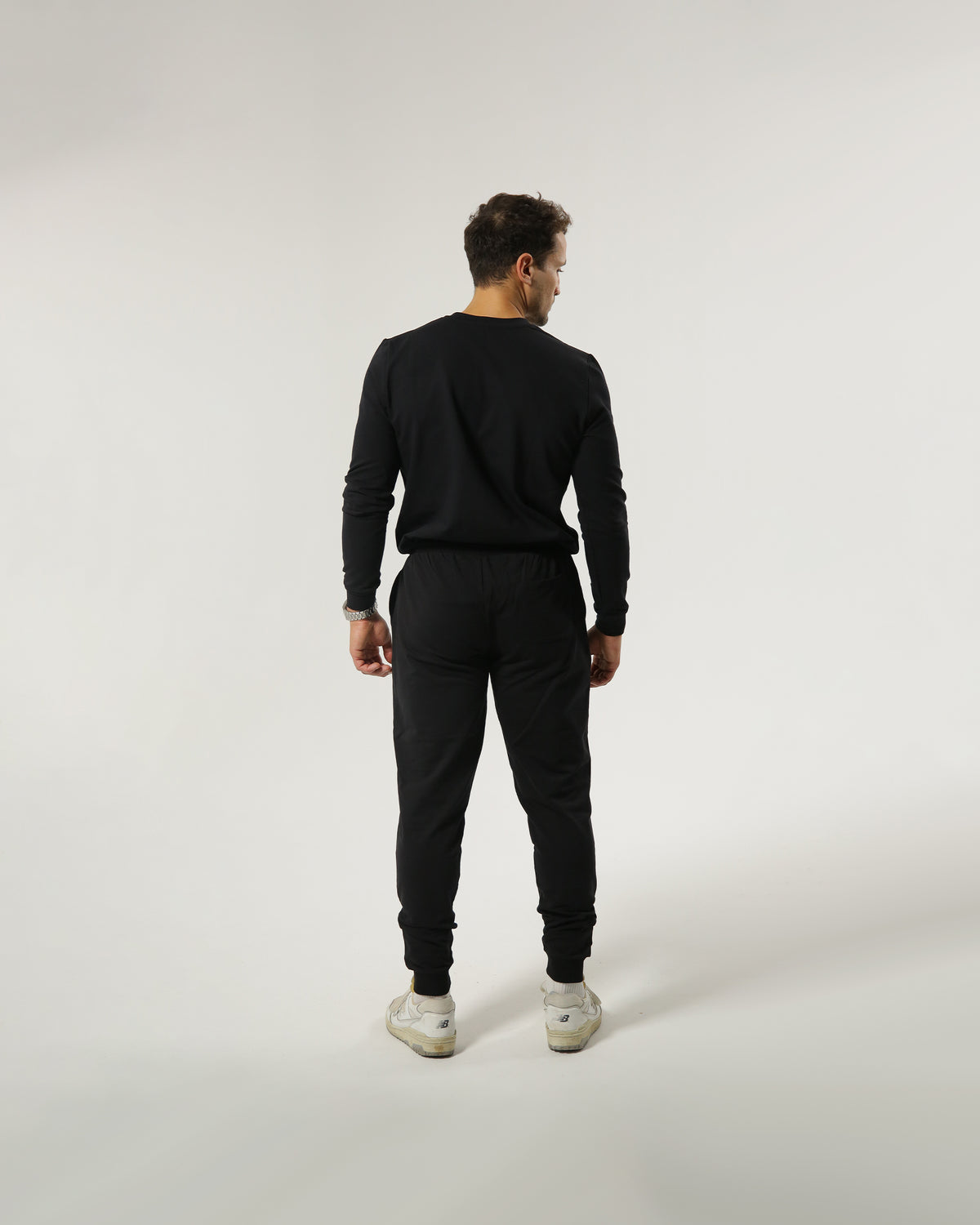 ATHLETIC SWEATSHIRT - BLACK