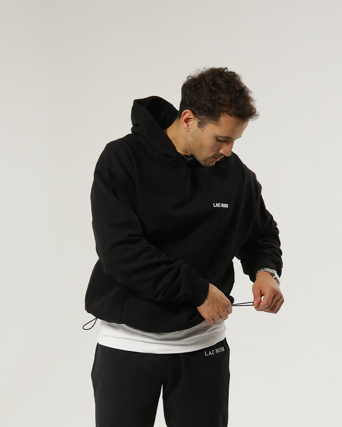 LAC NOIR TAILORED ELASTIC HOODIE- BLACK