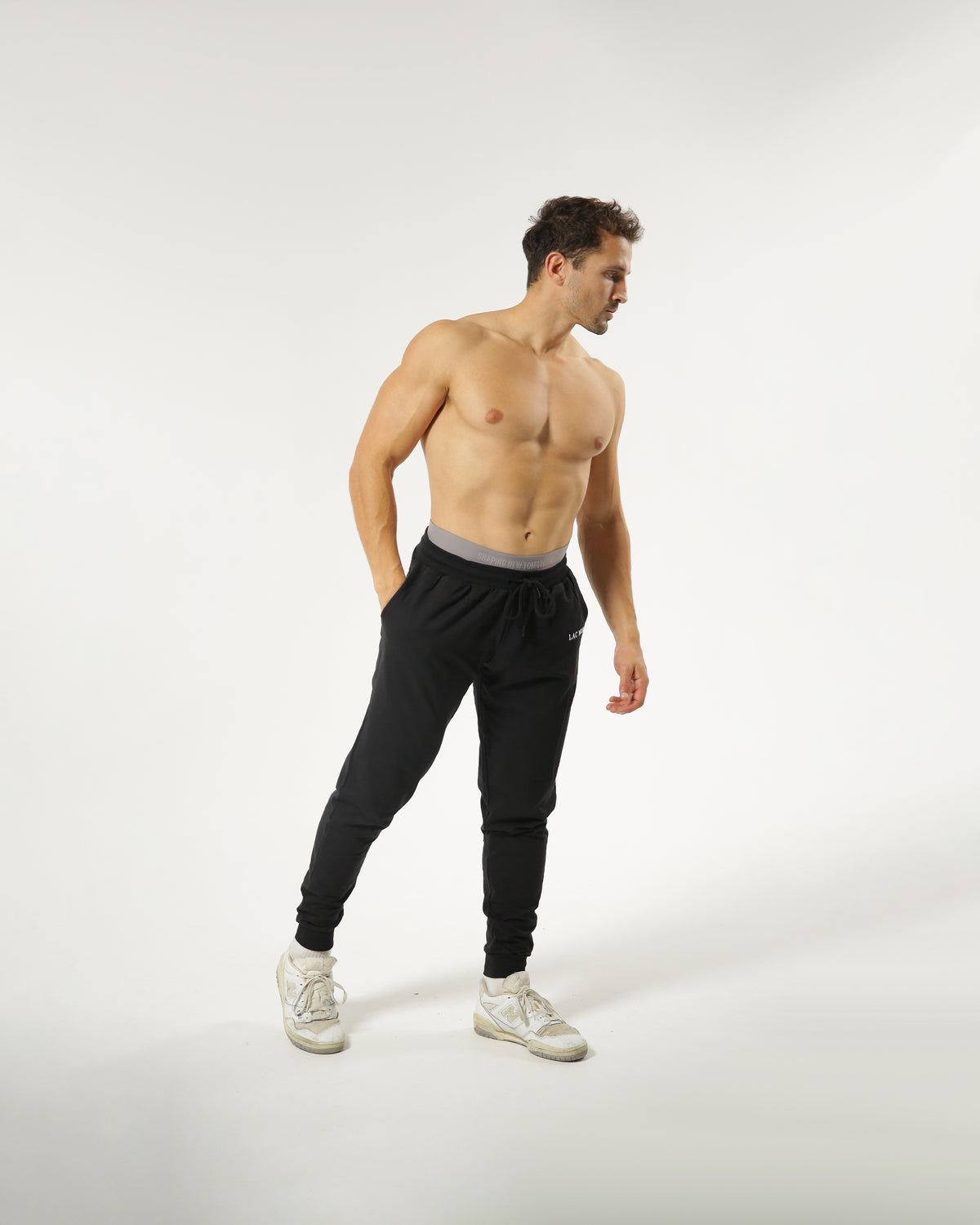 ACTIVE SWEATPANTS - BLACK